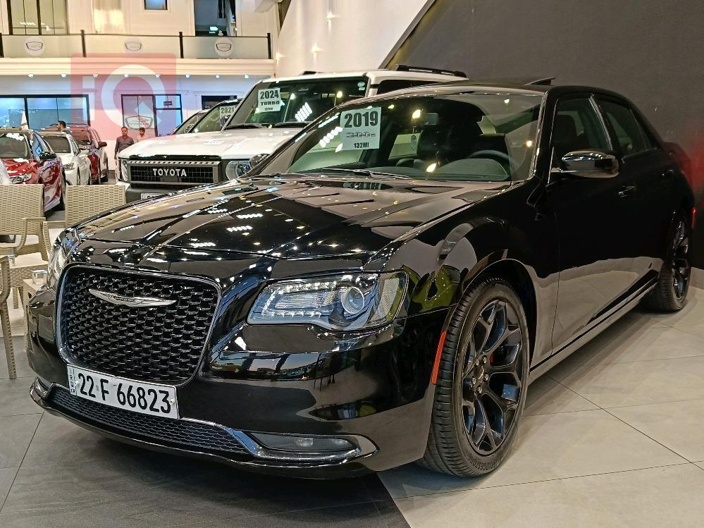 کرایسلەر 300